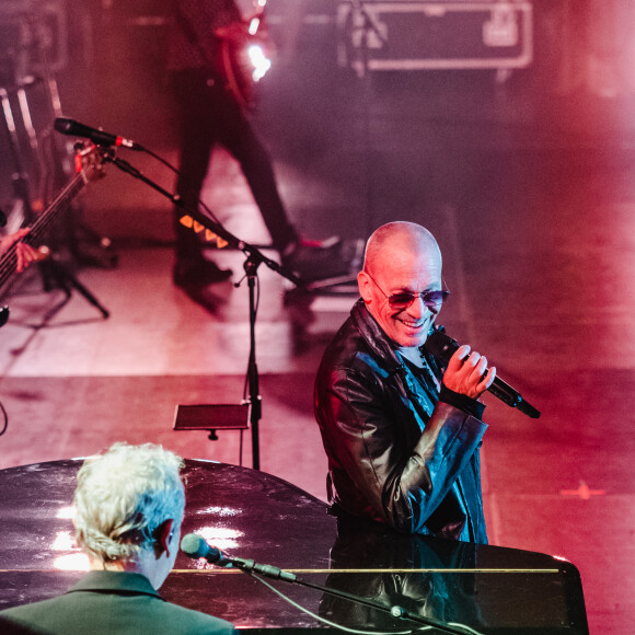 Atteint d'un cancer du poumon, l'artiste n'avait pas pu donner de concert depuis un an et demi.
Exclusif - Florent Pagny en concert dans les Arènes de Nîmes. Le 30 juin 2023 © Aël Pagny via Bestimage