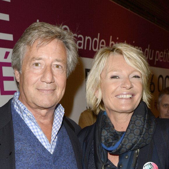 Patrick Sabatier et Sophie Davant - Inauguration "Le Train de la Télé" à Paris Gare de Lyon le 6 octobre 2014. l'Institut National de l'Audiovisuel (INA) et Trains Expo Evènements SNCF s'associent pour co-produire le Train de la Télé, qui parcourra la France du 6 octobre au 26 octobre pour faire découvrir aux Français l'histoire du petit écran qu'ils affectionnent tant et pour convier petits et grands à un voyage inter-générationnel à travers l'histoire de la télévision, depuis les années 50 jusqu'à nos jours.