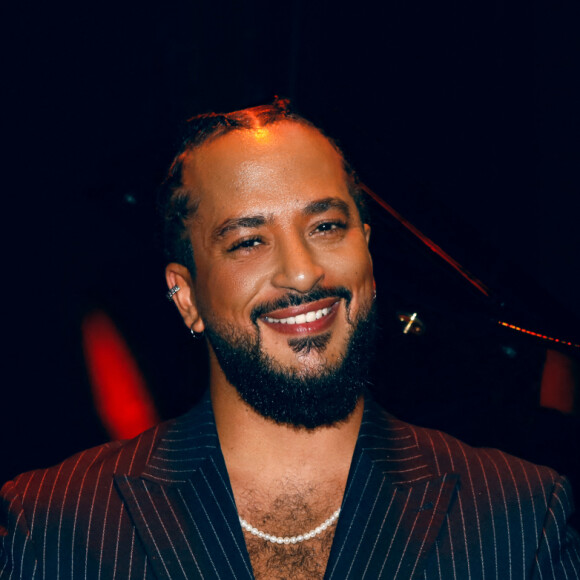 Exclusif - Slimane - People au gala des 10 ans de l'association "Juste Humain" au Paradis Latin à Paris, France, le 04 avril 2023. © Christophe Clovis / Bestimage - People au Gala des 10 ans de l'association "Juste Humain" au Paradis Latin à Paris le 04 avril 2023.