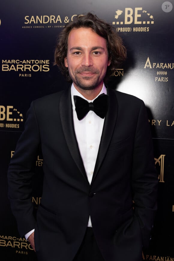 Il a ainsi avoué être marié "depuis quatre ans"...
Exclusif - Bertrand Chameroy - Soirée à la suite Sandra & Co lors du 76ème Festival International du Film de Cannes le 26 mai 2023. © Aurelio Stella/Bestimage