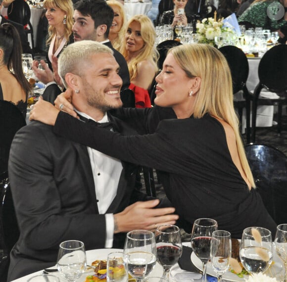 Mauro Icardi et sa femme Wanda Nara ont souvent laissé planer le doute.
Le footballeur Mauro Icardi et sa femme Wanda Nara assistent aux Martin Fierro Awards à Buenos Aires le 9 juillet 2023.