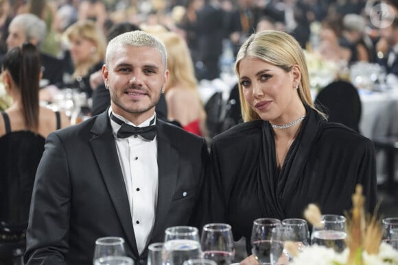 Le footballeur Mauro Icardi et sa femme Wanda Nara assistent aux Martin Fierro Awards à Buenos Aires le 9 juillet 2023.