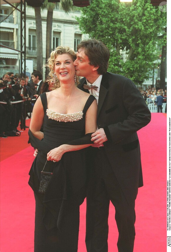 Il vit désormais dans sa région d'origine, non loin de sa soeur Hélène qui lui apporte des affaires à l'hôpital.
Michèle Laroque et Pierre Palmade, montée des marches de La Chambre du Fils au 54e Festival du Film de Cannes 2001.