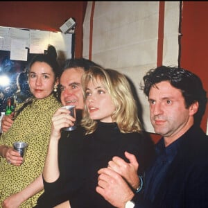 Archives : Guy Béart et ses filles Emmanuelle et Eve en 1987