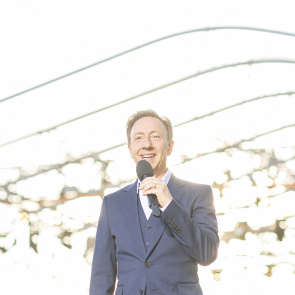 Exclusif - Stéphane Bern - 10e anniversaire du "Grand Concert de Paris" au pied de la Tour Eiffel sur le Champ-de-Mars à Paris, le 14 juillet 2023. © Perusseau-Veeren/Bestimage