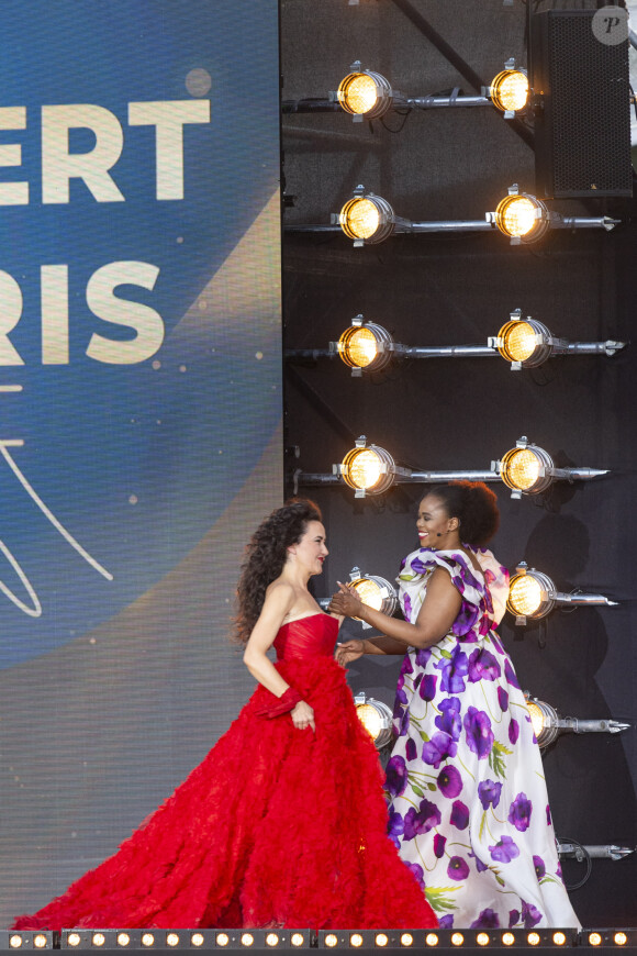 Exclusif - Pretty Yende et Stéphanie d'Oustrac - 10e anniversaire du "Grand Concert de Paris" au pied de la Tour Eiffel sur le Champ-de-Mars à Paris, le 14 juillet 2023. © Perusseau-Veeren/Bestimage