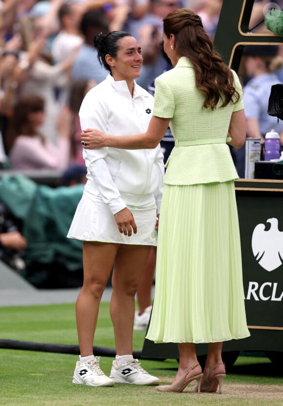 Kate Middleton - Kate Middleton, princesse de Galles, assiste à la finale du tournoi de Wimbledon remportée par Marketa Vondrousova contre Ons Jabeur. La princesse s'est montrée très touchée par les larmes de la Tunisienne. Londres, 15 juillet 2023. Photo by Steven Paston/PA Wire/ABACAPRESS.COM