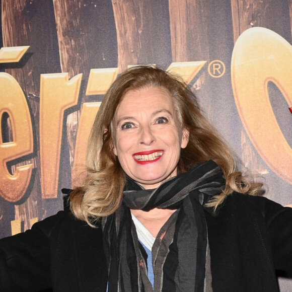 Elle était partie au Bénin en vacances.
Valérie Trierweiler - Première du film Astérix et Obélix "L'Empire du Milieu" au cinéma Le Grand Rex à Paris le 15 janvier 2023. © Coadic Guirec/Bestimage 