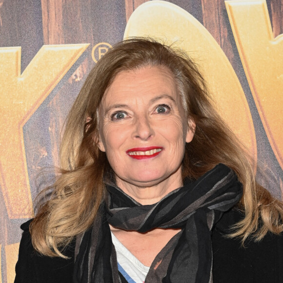 Mais elle a demandé à ses fans de faire attention. 
Valérie Trierweiler - Première du film Astérix et Obélix "L'Empire du Milieu" au cinéma Le Grand Rex à Paris le 15 janvier 2023. © Coadic Guirec/Bestimage 