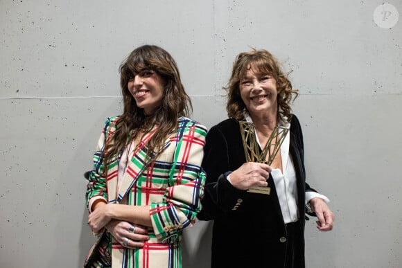 Exclusif - Lou Doillon et sa mère Jane Birkin - Backstage de la 36ème édition des Victoires de la Musique à la Seine Musicale à Boulogne-Billancourt, France, le 12 février 2021. © Cyril Moreau/Bestimage