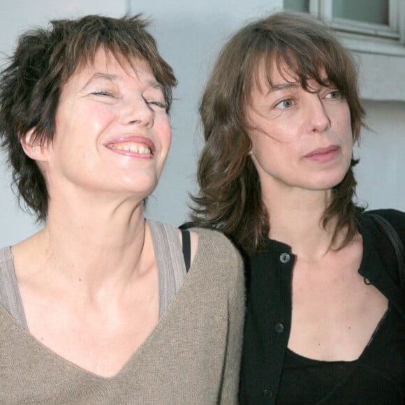 Mère de trois enfants, Jane Birkin avait pour fille aînée la photographe Kate Barry.
Jane Birkin et Kate Barry en 2007