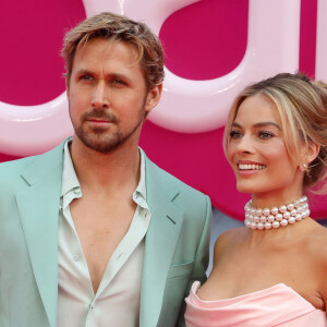 Margot Robbie et Ryan Gosling incarnent les personnages si célèbres de Barbie et Ken.
Ryan Gosling et Margot Robbie.