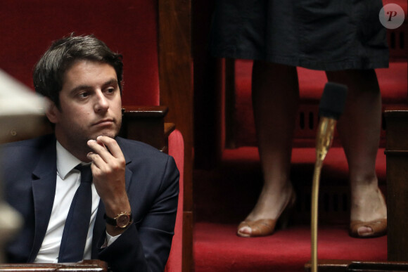 En effet, il est déjà millionnaire à 34 ans.
Le ministre délégué aux Comptes publics, Gabriel Attal lors de la séance de questions au gouvernement à l'Assemblée nationale, à Paris, France, le 27 juin 2023. © Stéphane Lemouton/Bestimage