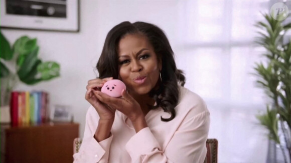 Michelle Obama fait la promotion de son nouveau programme culinaire "Gaufrette et Mochi" dans l'émission "Ellen Degeneres Show". Los Angeles. Le 16 mars 2021.