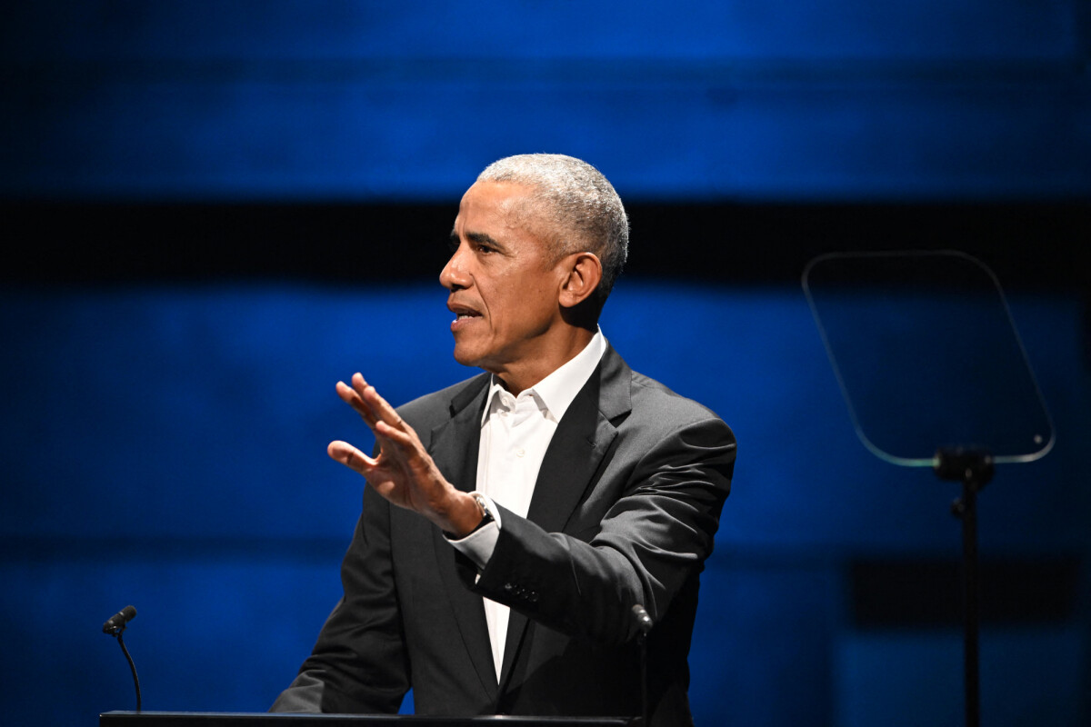 Photo : L'ancien président des États-Unis Barack Obama prend la parole ...