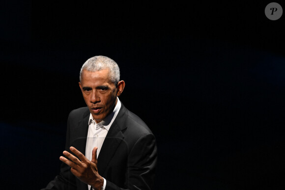 L'ancien président des États-Unis Barack Obama prend la parole lors du Sommet de la démocratie de Copenhague, le 10 juin 2022. 