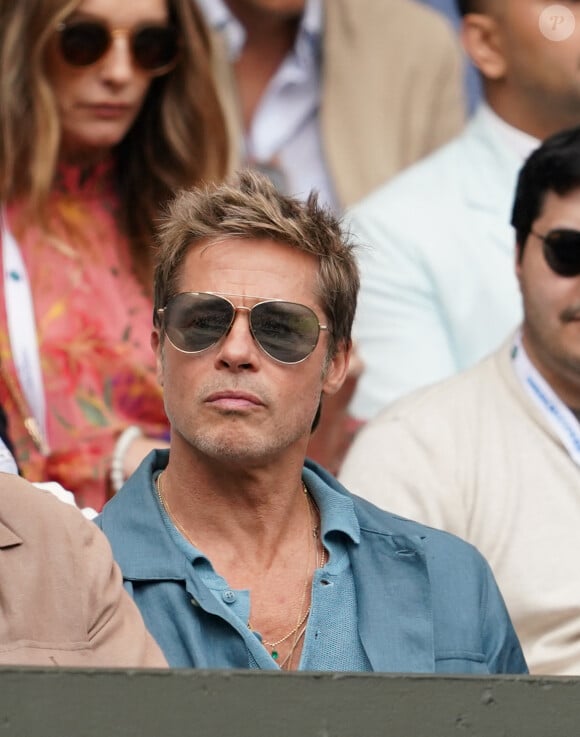Il semblerait qu'après de longs mois de lutte juridique, les deux ex aient enfin l'envie de faire la paix.
Brad Pitt à Wimbledon. Londres, le 16 juillet 2023.