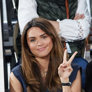 Désormais toutes ses légendes sont en anglais.
Diane Leyre (Miss France 2022) - Personnalités dans les tribunes des internationaux de France de tennis Roland Garros à Paris le 5 juin 2023. © Cyril Moreau / Bestimage