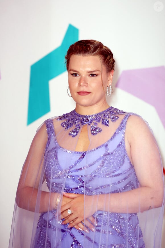 Camille Gottlieb portait une robe Zuhair Murad.
Camille Gottlieb lors du 74ème Gala de la Croix-Rouge Monégasque, qui se tient dans la mythique Salle des Etoiles du Sporting Monte-Carlo à Monaco. Cette année l'ambassadeur du gala n'est autre que la rock star internationale Robbie Wiliams. En cette occasion Robbie Williams a donné un concert exclusif à la Salle des Etoiles. Monaco. © Dominique Jacovides/Bestimage 