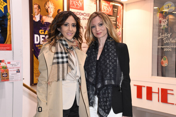 Exclusif - Fabienne Carat et sa soeur Carole - Véritable triomphe pour la première de la pièce "Irrésistible Offenbach" au théâtre de Passy à Paris le 6 avril 2023. © Giancarlo Gorassini/Bestimage