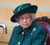 Charles III ne va par exemple pas séjourner au sein du château de Balmoral cet été
La reine Elizabeth II d'Angleterre, le prince Charles, prince de Galles, et Camilla Parker Bowles, duchesse de Cornouailles, au Parlement écossais à Edimbourg, Ecosse, Royaume Uni, le 2 octobre 2021. 