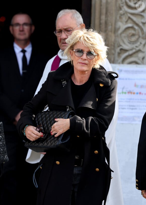 Exclusif - Sophie Davant - Funérailles du restaurateur Jacques Aviegne, dit Miocque en l'église Saint-Augustin à Deauville, France, le 7 octobre 2022. © Dominique Jacovides/Bestimage