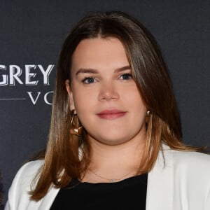 La jeune femme a également avoué être complètement "gaga" de sa nièce Victoire
Exclusif - Prix spécial - No Web - Camille Gottlieb, la fille de la princesse Stéphanie de Monaco durant la présentation officielle de l'association Be Safe dont la présidente est Camille Gottlieb au MK sur le port de Monaco le 10 novembre 2018. Cette association a pour but d'inciter les jeunes et leurs parents à prendre conscience des dangers de l'alcool au volant. Camille et ses amies ont perdu un ami durant l'été 2017, victime d'un accident de la route alors qu'il rentrait d'une soirée. Choquées par ce drame elles ont décidé de se mobiliser. La princesse Stéphanie de Monaco a permis, grâce à un don conséquent, de donner la possiblité à l'association de louer 2 navettes afin que les noctambules trop alcoolisés puissent être ramenés à leur domicile leur évitant ainsi de prendre le volant alors que leur d'alcoolémie est trop élévée. L'association offre dans les lieux festifs de la Principauté des éthylotest. Les membres de Be Safe souhaitent intervenir dans les établissements scolaires afin de sensibiliser en priorité les collégiens et les lycéens qui sont à l'âge où l'on acquiert son premier deux-roues. Pour l'occasion, Camille a eu le soutient de son père Jean Raymond, accompagné de son épouse Vanessa et de ses enfants, les frères de Camille, Thomas et Maxime, de sa mère la princesse Stéphanie accompagnée de son fils, le frère de Camille, Louis Ducruet venu avec sa fiancée Marie. © Bruno Bebert / Bestimage 