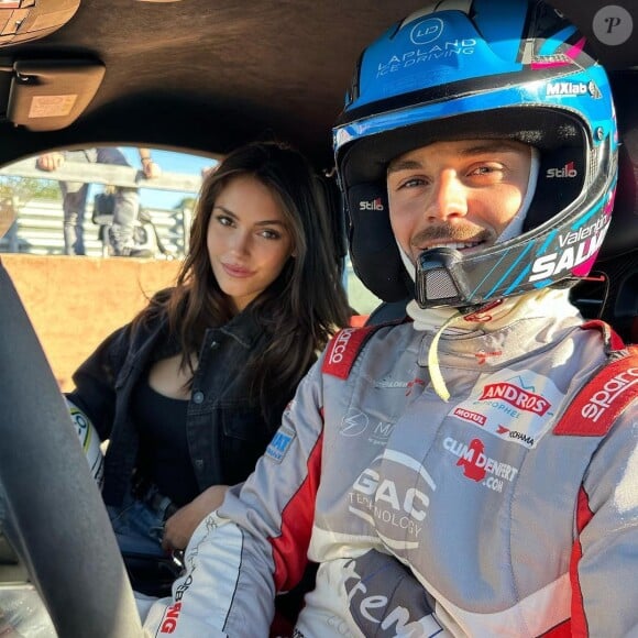 Mais aussi sur celui de son compagnon, un pilote bien connu...
Karla Bchir et son chéri Dorian Boccolacci sur Instagram.