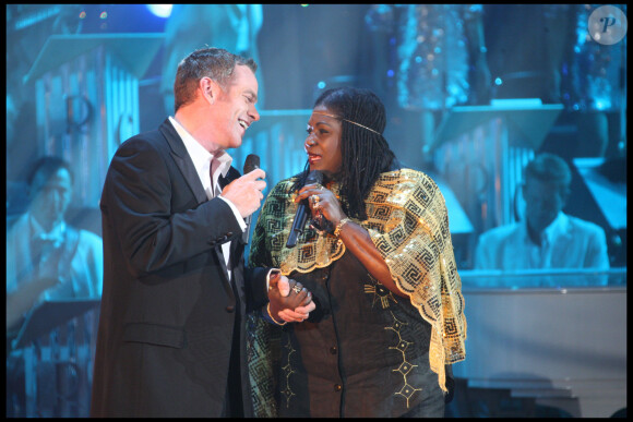 Garou et la chanteuse Bibie - Emission Les années bonheur, diffusée le 9 janvier 2010. 