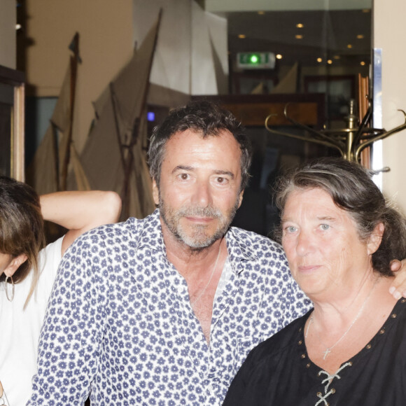 Exclusif - Maguy Trojman, Bernard Montiel, Geneviève Walther lors du showcase de Marc Fichel à l'Hôtel Bar Le Sube à Saint-Tropez le 7 août 2023. © Jack Tribeca / Bestimage