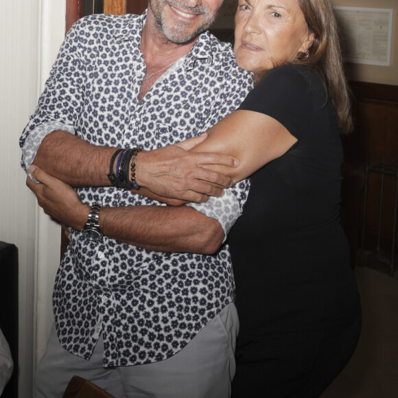 Exclusif - Bernard Montiel, Béatrice Mangin lors du showcase de Marc Fichel à l'Hôtel Bar Le Sube à Saint-Tropez le 7 août 2023. © Jack Tribeca / Bestimage