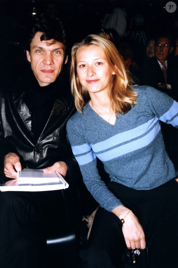 Il ne s'est pas contenté de chanter l'amour. Marc Lavoine l'a beaucoup vécu.
Archives - Marc Lavoine et Sarah Poniatowski en 1999.