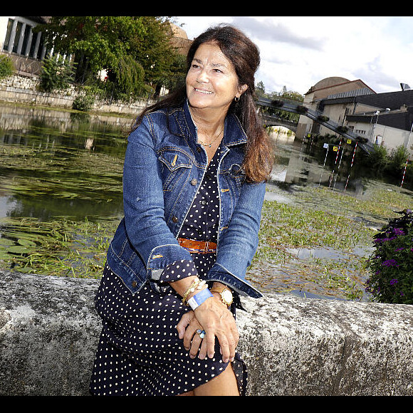 Babeth Etienne se livre dans une interview accordée à Télé-Poche.
Exclusif - Babeth Etienne (Hallyday) en marge du 33ème salon du livre de Cosne-sur-Loire le 18 septembre 2021. © Cédric Perrin / Bestimage