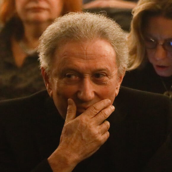 C'est là-bas, au calme, qu'il est en convalescence après avoir été plusieurs mois hospitalisé suite à une seconde opération du coeur.
Exclusif - Michel Drucker - People au concert de Frédéric Zeitoun au Casino de Paris à Paris, France, le 5 décembre 2022. © Christophe Clovis / Bestimage