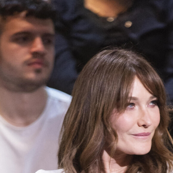 Exclusif - Carla Bruni Sarkozy - Enregistrement de l'émission "Le Grand Echiquier", diffusée le 1er juillet sur France 2. Le 21 mars 2022 © Cyril Moreau / Bestimage