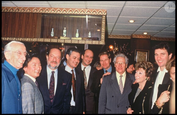 Le commandant Jacques Cousteau, Hervé Bourges, Bernard Rapp, Lionel Cassan lors d'une soirée pour la nomination d'Hervé Bourges en 1991. (BALDINI / BESTIMAGE)