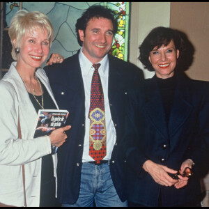 Daniele Gilbert, Lionel Cassant et Denise Fabre lors de l'émission "Enquête de vie privée" en 1995. (BALDINI / BESTIMAGE)