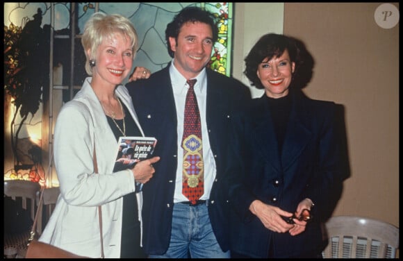 Daniele Gilbert, Lionel Cassant et Denise Fabre lors de l'émission "Enquête de vie privée" en 1995. (BALDINI / BESTIMAGE)