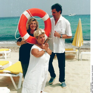 Mimie Mathy, Nicoletta et Lionel Cassan à Saint-Tropez. (ANGELI-GARCIA / BESTIMAGE)