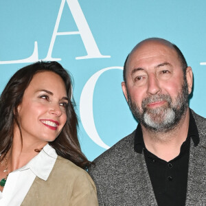 Kad Merad et sa femme Julia Vignali - Avant-première du film "La Vie pour de vrai" au cinéma Pathé Wepler à Paris le 18 avril 2023. © Coadic Guirec/Bestimage