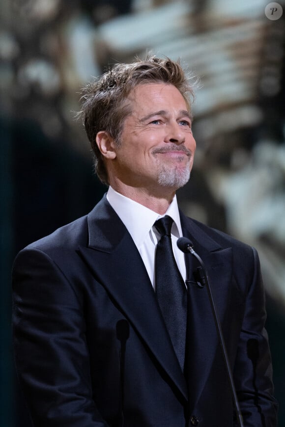 Michael Rapaport faisait lui aussi partie des invités et s'est souvenu du somptueux mariage des deux acteurs.
Brad Pitt - David Fincher reçoit un César d'honneur lors de la 48ème édition des César à l'Olympia à Paris, le 24 février 2023.