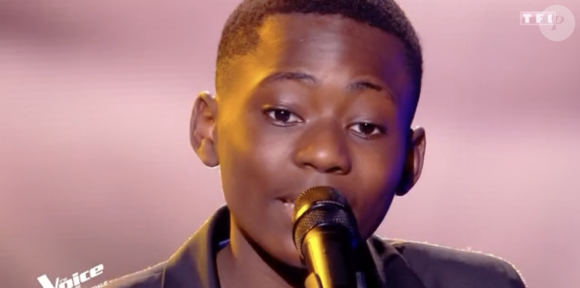 Durel (The Voice Kids) bouleverse tous les coachs et se qualifie en finale. TF1