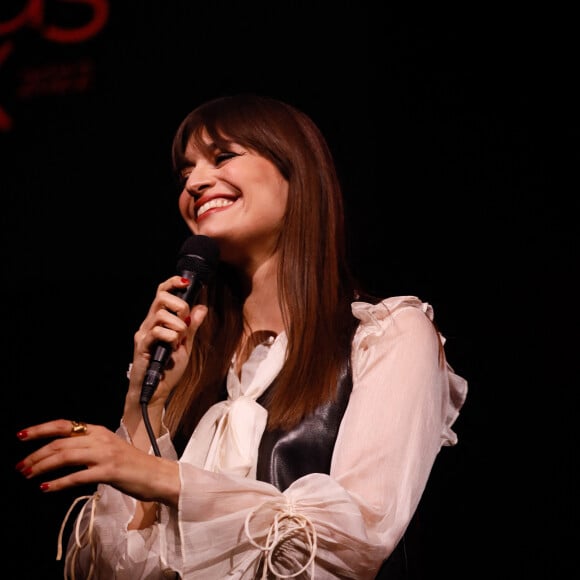 Clara Luciani (Grand prix de la chanson française (créateur, interprète)) - Cérémonie des "Grands prix SACEM 2022" à la Maison de la radio, le 13 décembre 2022. © Christophe Clovis / Bestimage 