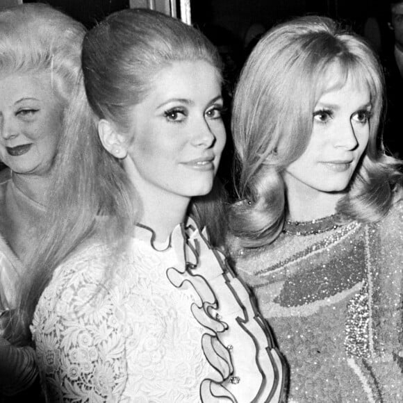 Catherine Deneuve et Françoise Dorléac étaient proches.
Catherine Deneuve et Françoise Dorléac lors de l'avant-première du film "Les Demoiselles de Rochefort" à Paris.