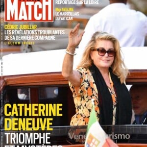 Catherine Deneuve en une du "Paris Match", le 1er septembre 2022.