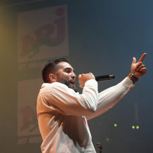 Le chanteur Kendji Girac sur la scène du Rugby Music Live devant 8000 spectateurs qui ont fait un don pour 3 associations : MBM (Manifestation de Bienveillance pour enfants Malade), les Zèbres (Moments de réconfort pour les enfants hospitalisés) et la fondation OVE ((enfants orphelins et démunis) à Lyon, le 13/05/2023. © Sandrine Thesillat / Panoramic / Bestimage 