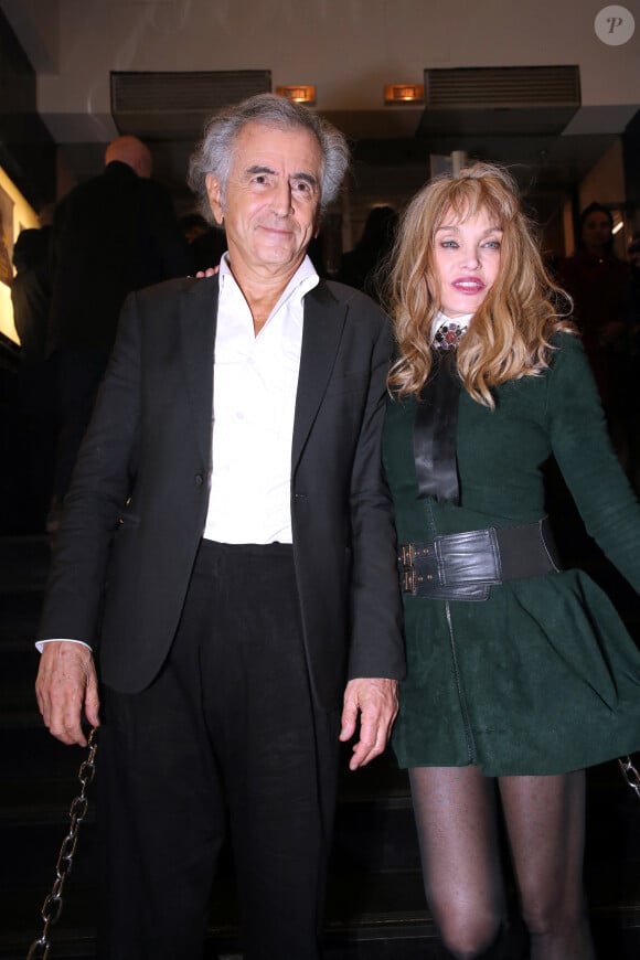 Bernard-Henri Lévy (BHL) et sa femme Arielle Dombasle - Présentation et Projection du Documentaire de Bernard-Henri Lévy (BHL) sur la guerre en Ukraine : "Slava Ukraini" (Gloire à l'Ukraine) au Cinéma Balzac à Paris, France, le 6 Février 2023. © Bertrand Rindoff / Bestimage 