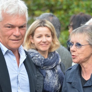 Exclusif - Rémy Sarrazin (ex-mari d'Ariane), Dorothée (Frédérique Hoschedé) et Laure Guibert lors des obsèques de Ariane Carletti (André) au crématorium du Père-Lachaise à Paris, le 7 septembre 2019. © Ramsamy Veeren/Bestimage 