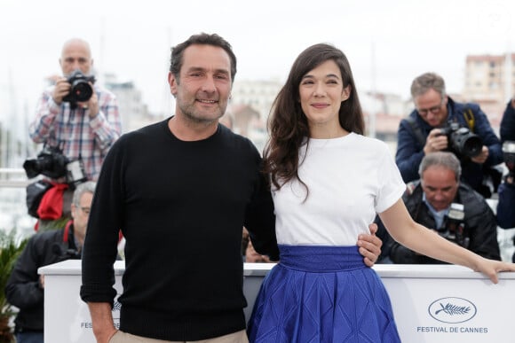 C'est de la voir embrasser un autre acteur à l'écran.
Gilles Lellouche, Mélanie Doutey lors du photocall du film "Le grand bain" au 71ème Festival International du Film de Cannes, le 13 mai 2018. © Borde / Jacovides / Moreau / Bestimage 