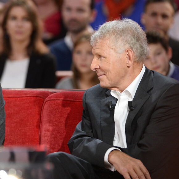 Arnaud Poivre d'Arvor et son père Patrick Poivre d'Arvor - Enregistrement de l'émission "Vivement Dimanche" à Paris le 28 octobre 2015 et qui sera diffusée le 01 novembre 2015, Invité principal Patrick Poivre d'Arvor. © Coadic Guirec / Bestimage